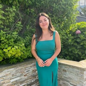 Meet your Posher, Lauren